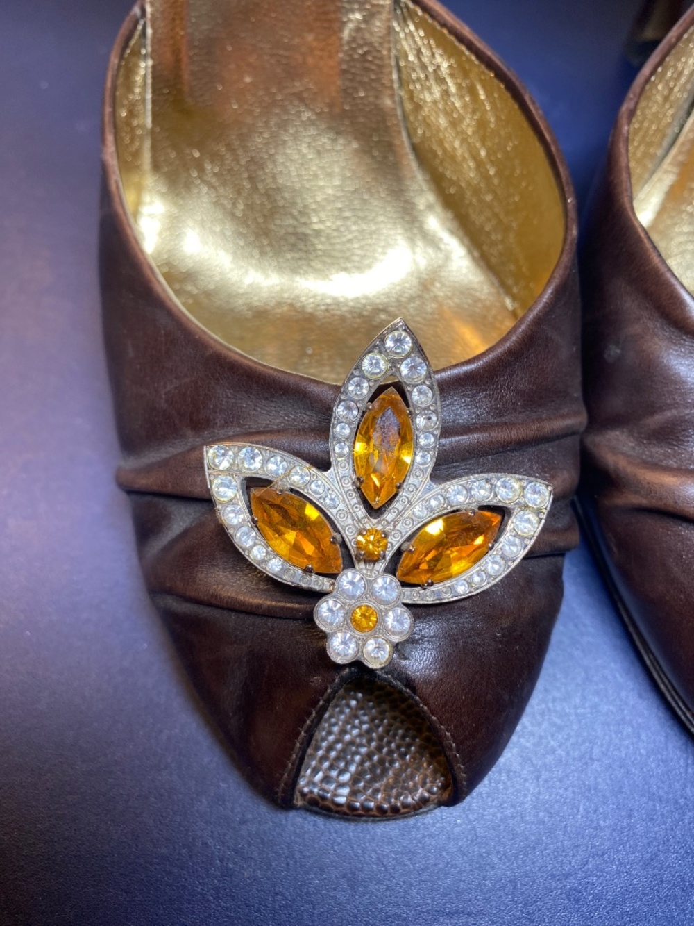 ARCHIVAL Dolce & Gabbana Amber Crystal Lizard Embossed Silk Heels 37.5 US 7.5 - Picture 6 of 13